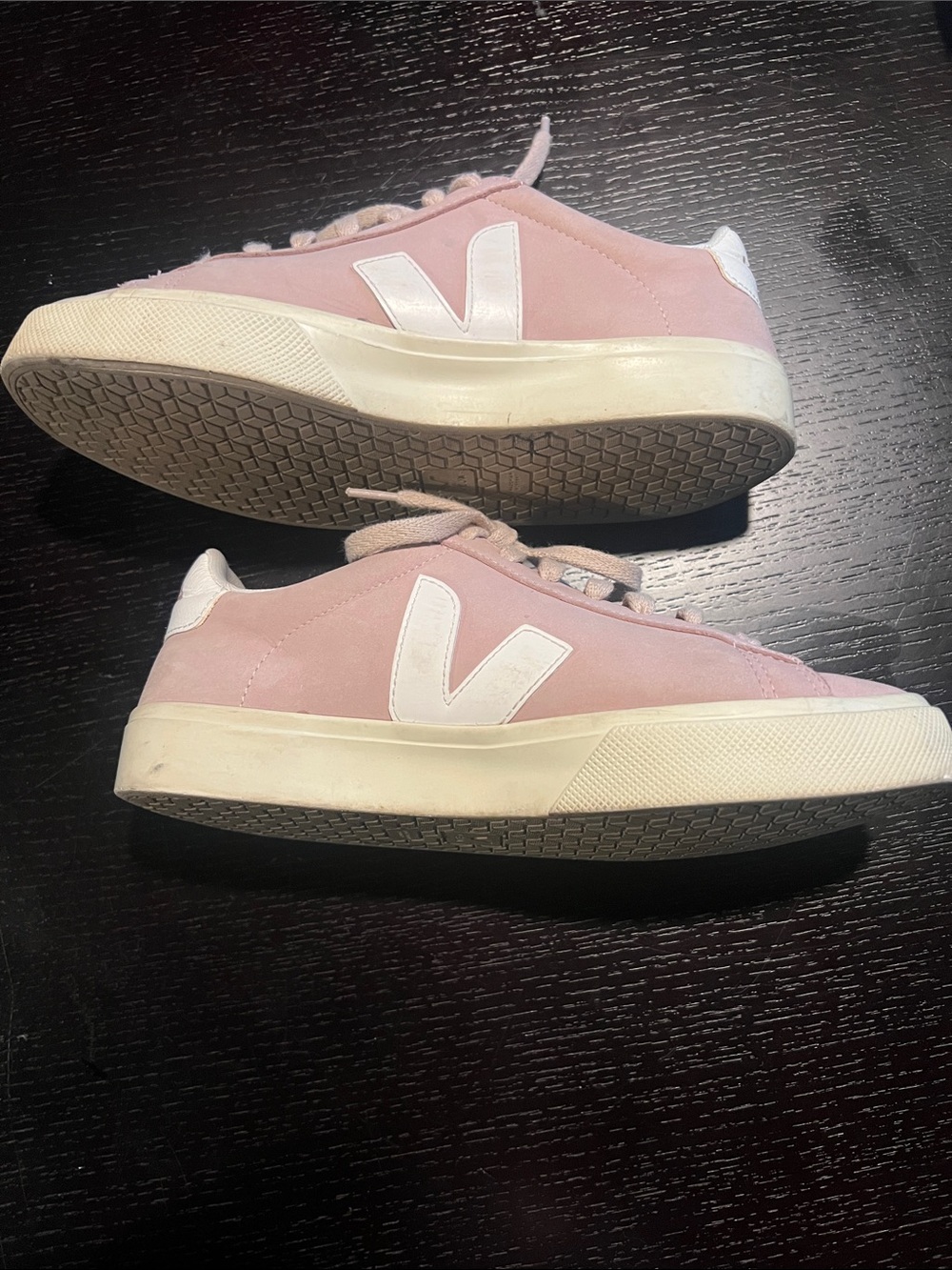 VEJA sneakers light pink leather. Woman’s size 7